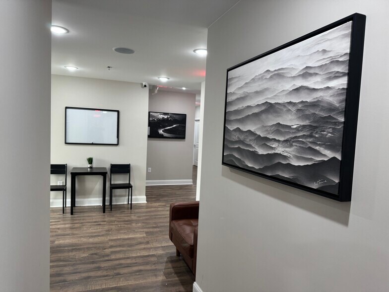 More Photos Of 3450 Acworth Due West Rd NW, Kennesaw Office For Sale