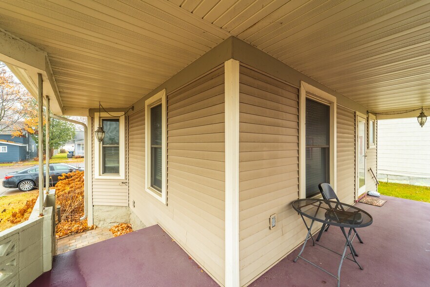 More Photos Of 550 S 1st Ave, Wausau Multifamily For Sale