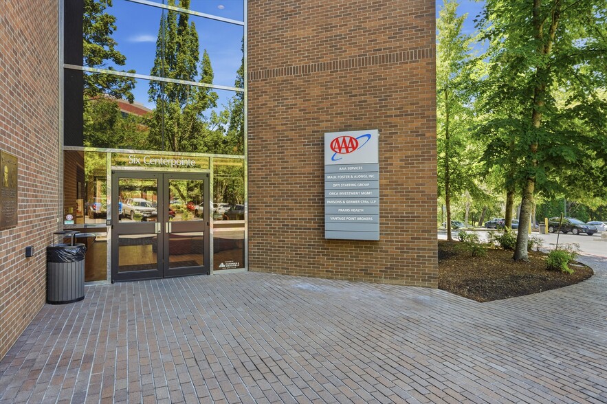 More Photos Of 6 Centerpointe Dr, Lake Oswego Office For Lease