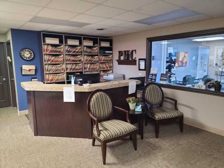 More Photos Of 35337 Warren Rd, Westland Medical For Sale