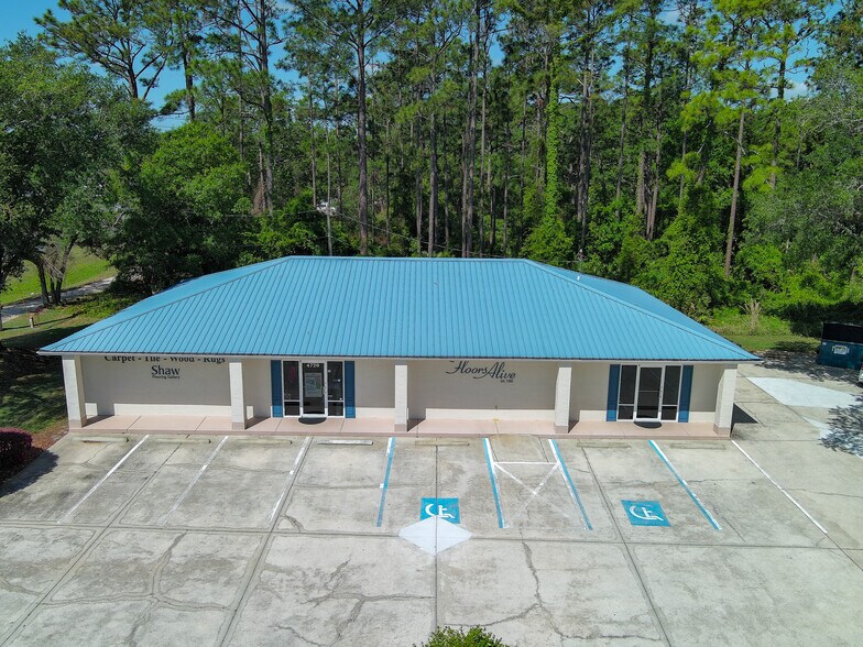 More Photos Of 4720 E Moody Blvd, Bunnell Freestanding For Sale