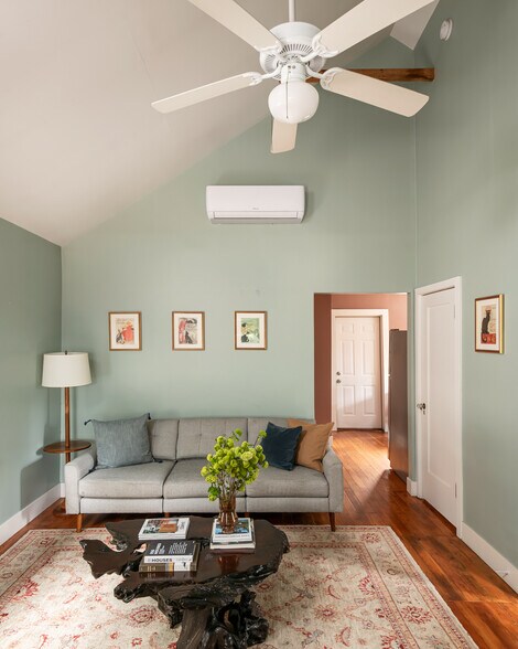 More Photos Of 25807 State Highway 189, Twin Peaks Hotel For Sale