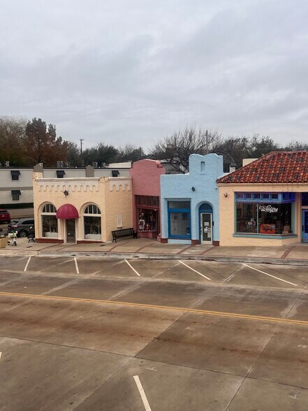 More Photos Of 3010 Paseo, Oklahoma City Office For Lease