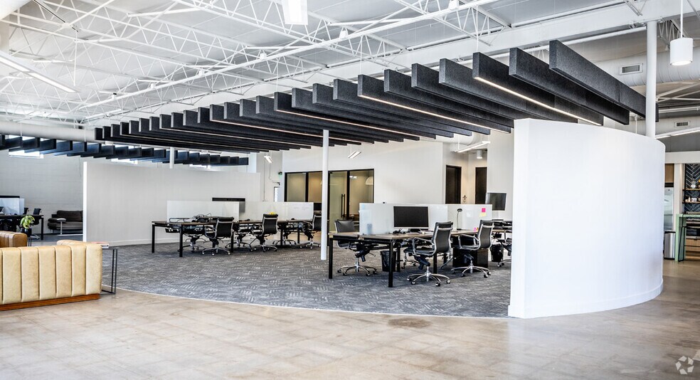 More Photos Of 119-127 Manufacturing St, Dallas Unknown For Lease