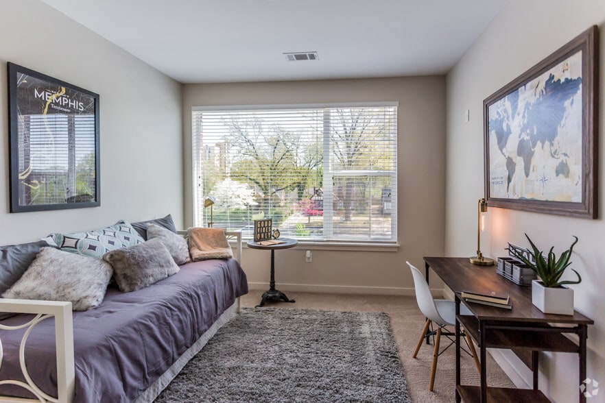 More Photos Of 395 S Highland St, Memphis Apartments For Lease