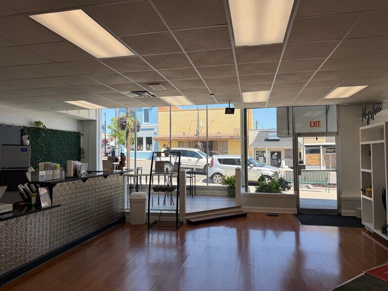 More Photos Of 110 E Main St, Kingstree Loft Creative Space For Sale