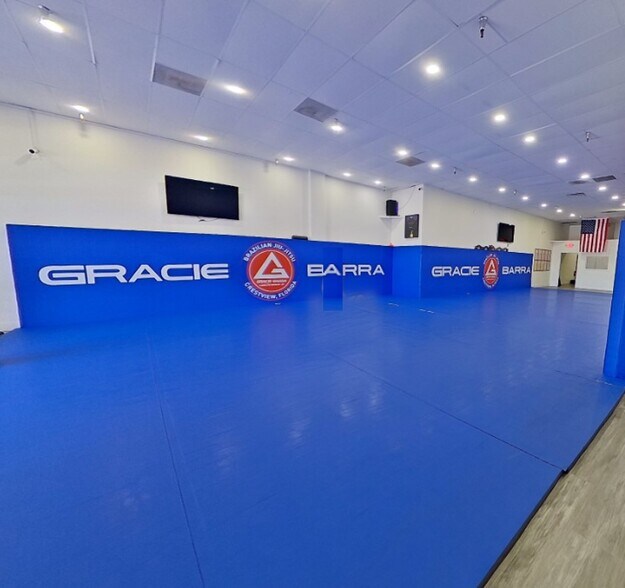 More Photos Of 751 N Ferdon Blvd, Crestview Freestanding For Lease