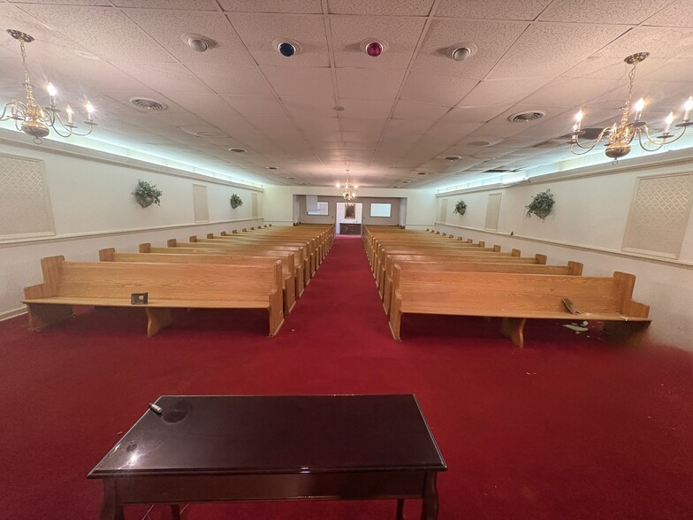 More Photos Of 2025 N Main St, Danville Religious Facility For Sale