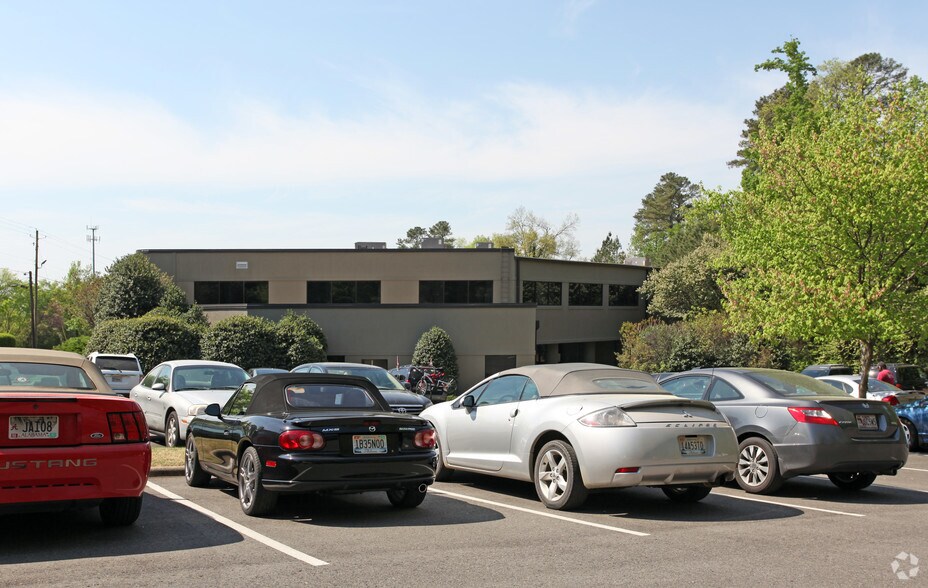 More Photos Of 200 Montgomery Hwy, Birmingham Office For Sale