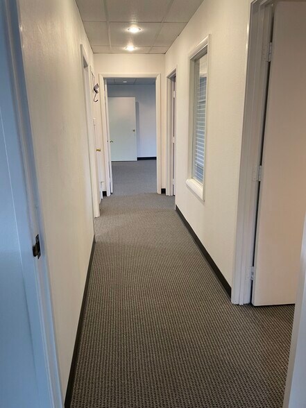 More Photos Of 1410 Vance St, Lakewood Office Residential For Lease