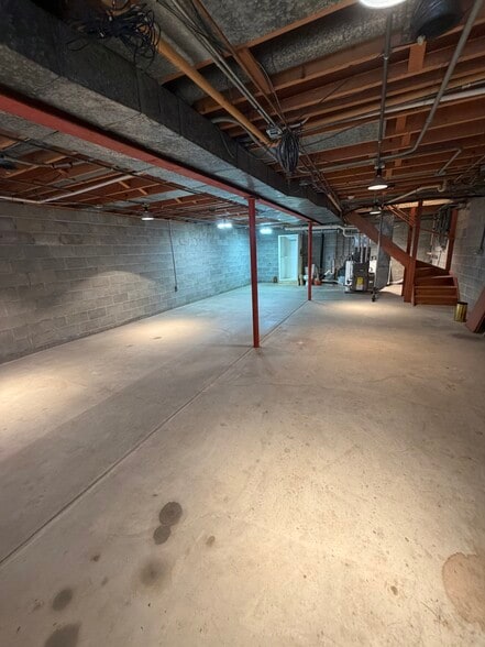 More Photos Of 205 N 13th St, Nebraska City Office For Sale