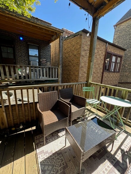 More Photos Of 2019 N Damen Ave, Chicago Apartments For Sale