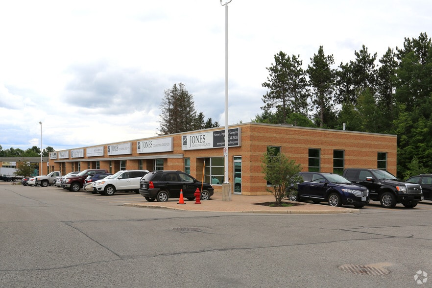 Primary Photo Of 229 Mapleview Dr E, Barrie Office For Lease