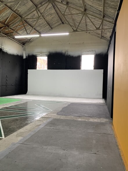More Photos Of 1275 Pryor Rd SW, Atlanta Warehouse For Lease