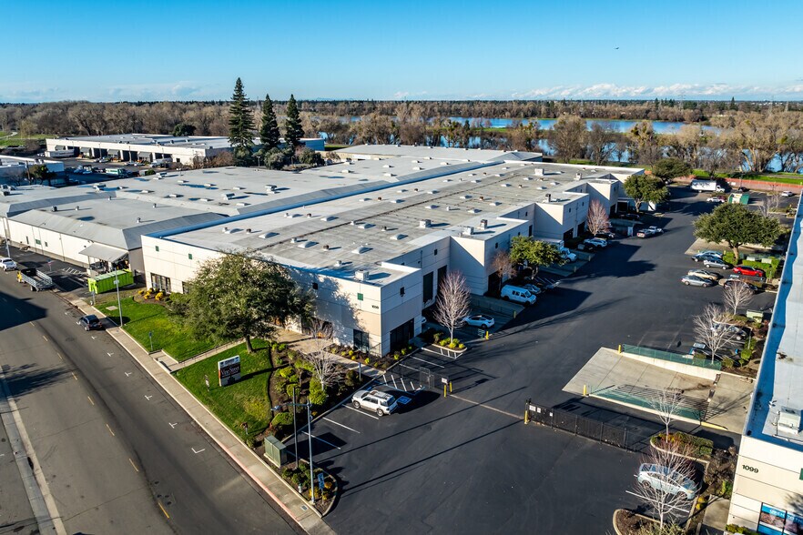 More Photos Of 1059 Vine St, Sacramento Warehouse For Lease
