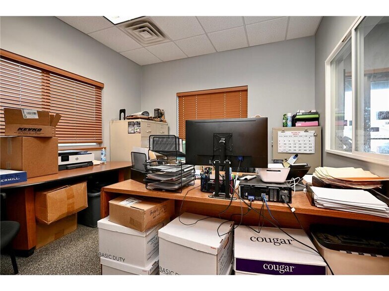 More Photos Of 1140 72nd St, Goodview Office For Sale