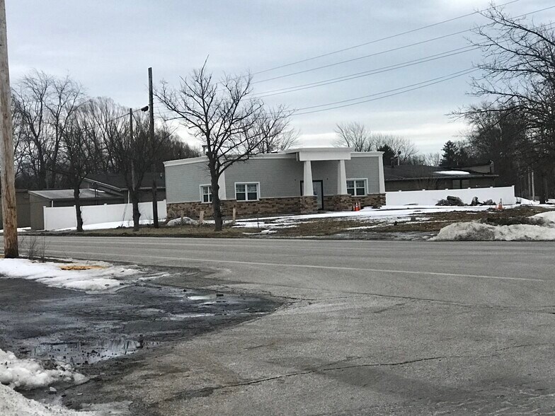 More Photos Of 550 W College St, Oberlin Medical For Lease