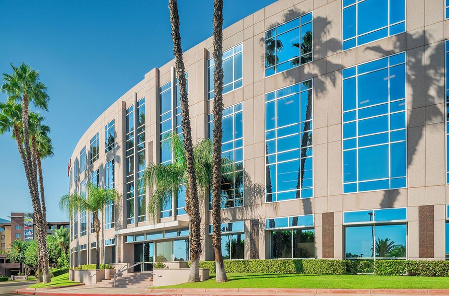 More Photos Of 10 Pointe Dr, Brea Office For Lease