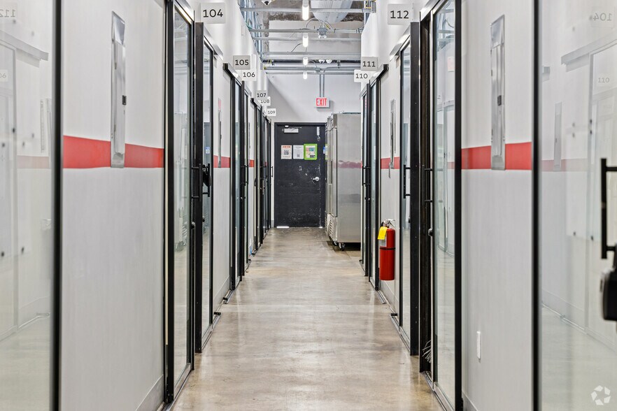 More Photos Of 1026 W Evelyn Ave, Sunnyvale Service For Lease