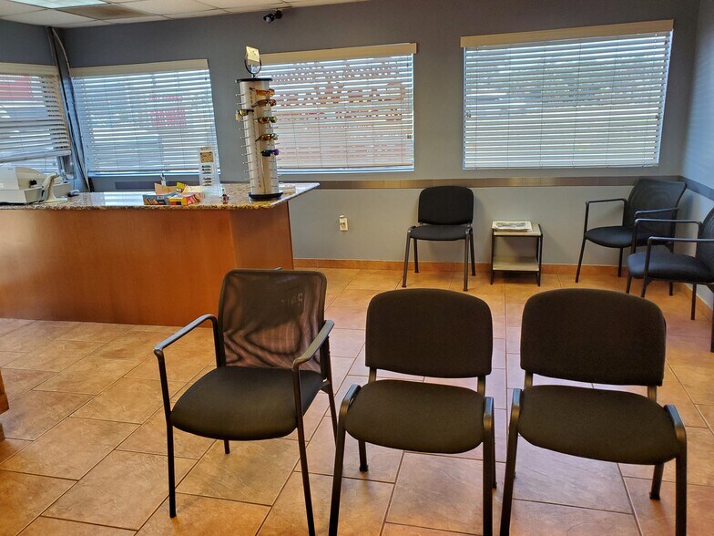 More Photos Of 4732 Tamiami Trl, Port Charlotte General Retail For Sale