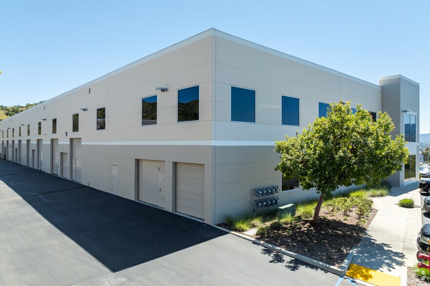 More Photos Of 28338 Constellation Rd, Valencia Loft Creative Space For Sale