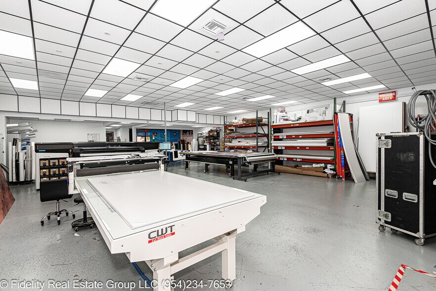 More Photos Of 3650 Coral Ridge Dr, Coral Springs Light Manufacturing For Sale