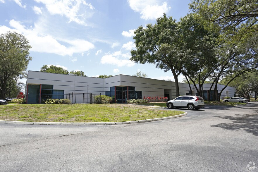 More Photos Of 6604 Harney Rd, Tampa Flex For Lease