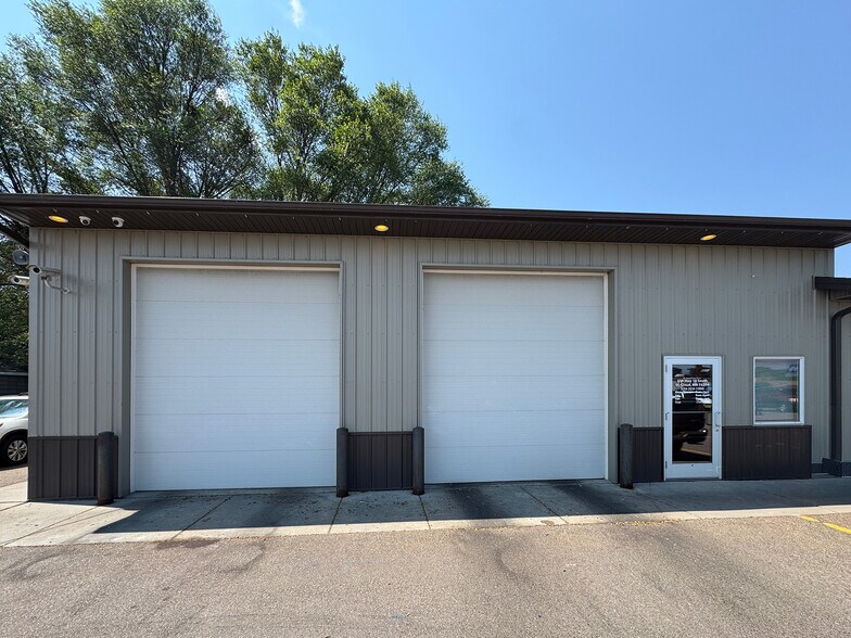 More Photos Of 559 U.S. 10, Saint Cloud Auto Dealership For Sale
