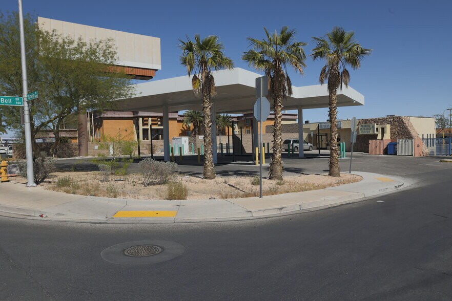 More Photos Of 4990 Paradise Rd, Las Vegas Service Station For Lease