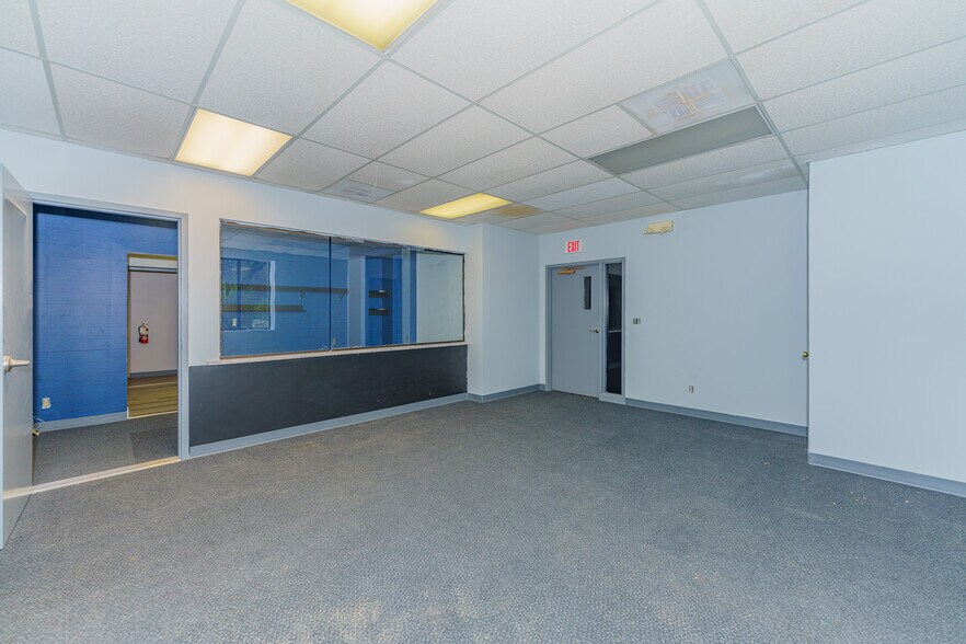 More Photos Of 961-963 State Route 146, Clifton Park Medical For Lease