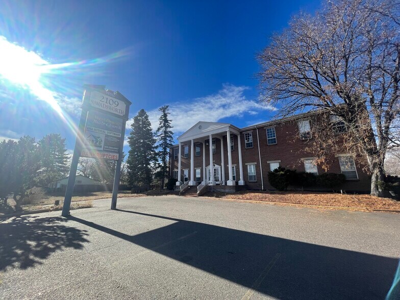 More Photos Of 2109 S Wadsworth Blvd, Lakewood Office For Lease