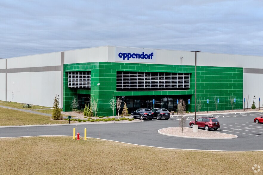 Primary Photo Of 113 N Maple St, Enfield Distribution For Lease