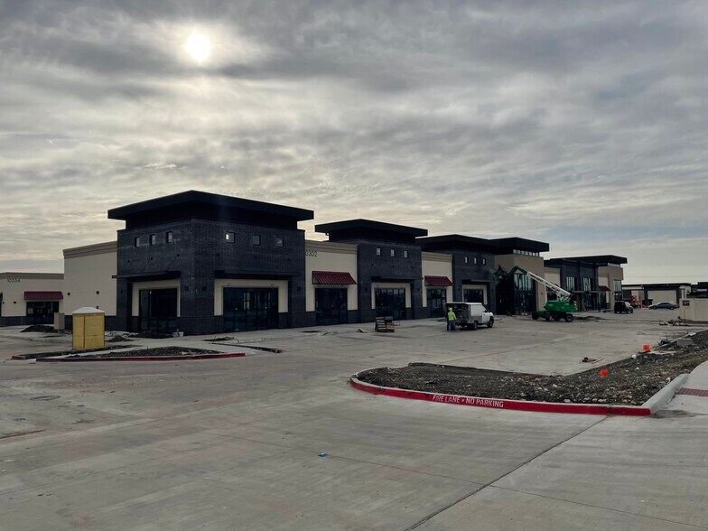 More Photos Of 10302 Coit Rd, Frisco Storefront Retail Office For Lease