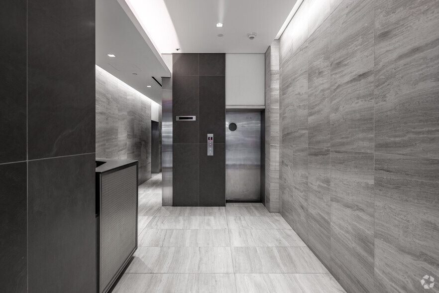 More Photos Of 8 W 36th St, New York Loft Creative Space For Lease