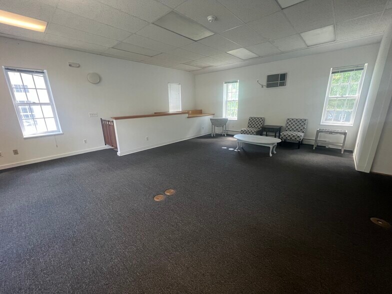 More Photos Of 22 Kent Road, Cornwall Bridge Loft Creative Space For Sale