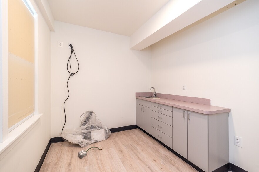 More Photos Of 4018 Durham Rd, Ottsville Storefront Retail Office For Sale