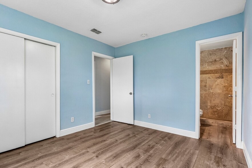 More Photos Of 4821 Shoshone St, Orlando Multifamily For Sale