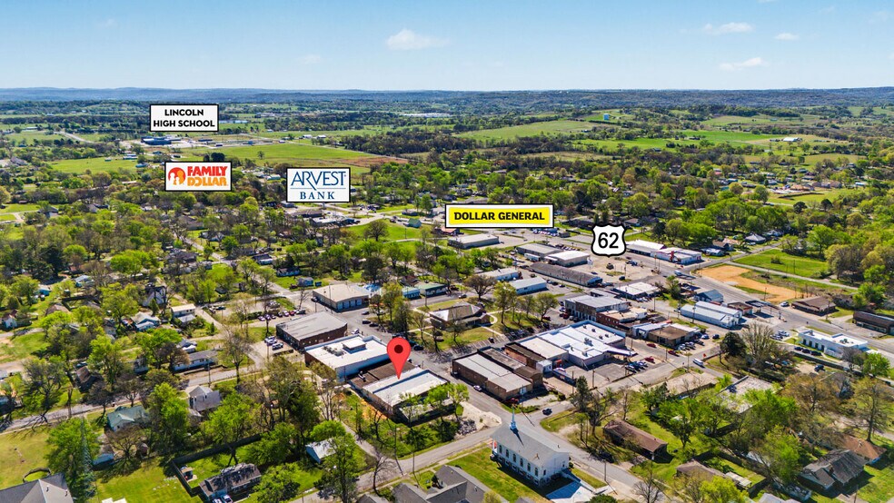 More Photos Of 113 W Bean St, Lincoln General Retail For Sale