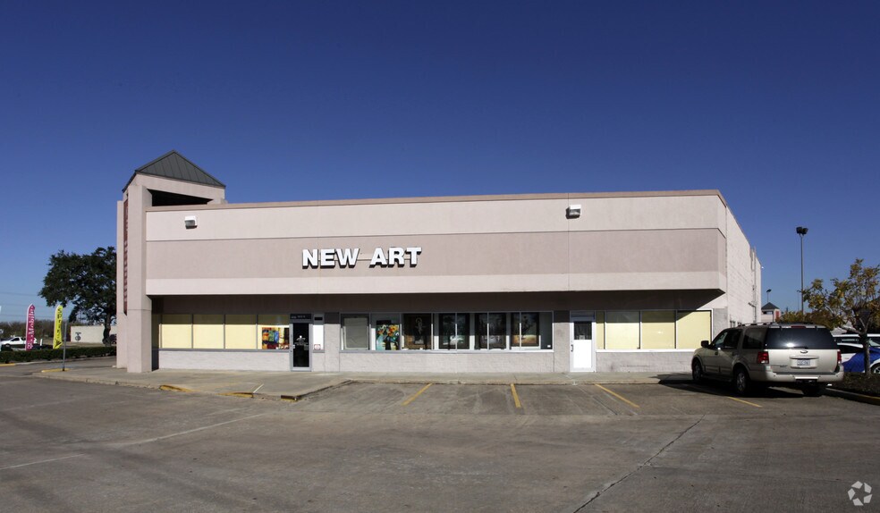 More Photos Of 6895 Harwin Dr, Houston Freestanding For Lease