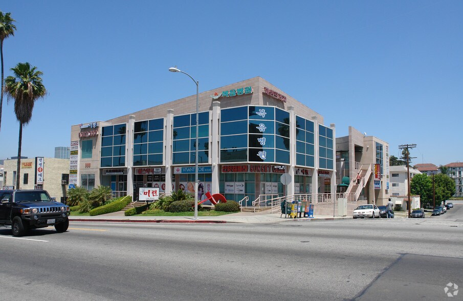 More Photos Of 966 S Western Ave, Los Angeles Office For Lease