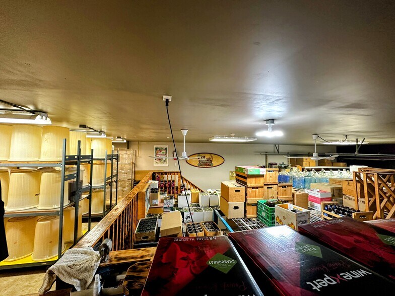 More Photos Of 1156 Rocky Creek Rd, Ladysmith Flex For Sale