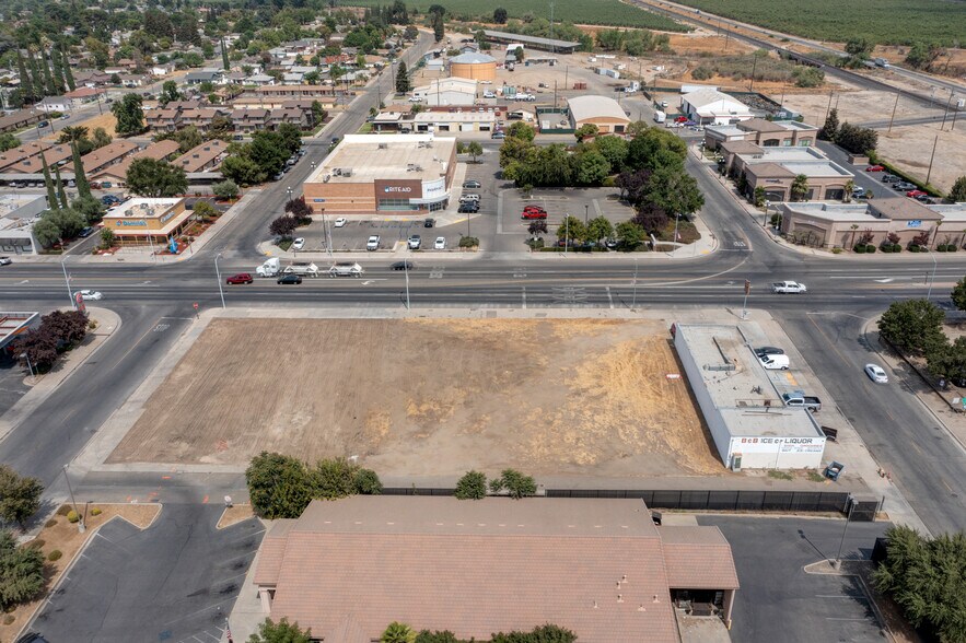 More Photos Of 41-47 Robertson Blvd, Chowchilla Land For Sale