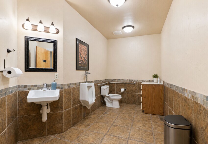 More Photos Of 65 Commons Way, Kalispell Office For Sale