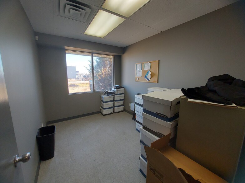 More Photos Of 27123 Hwy 597, Lacombe County Warehouse For Lease