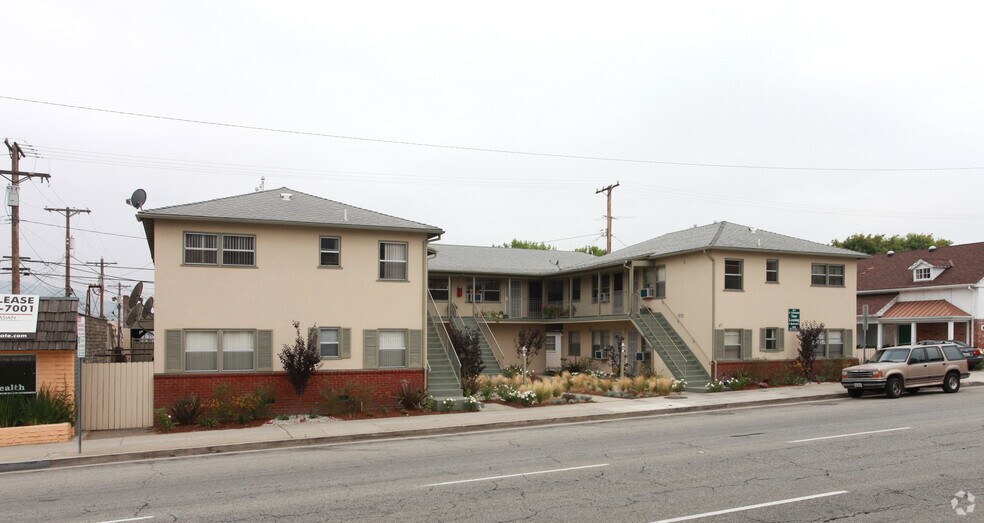 More Photos Of 811 S Glenoaks Blvd, Burbank Apartments For Sale