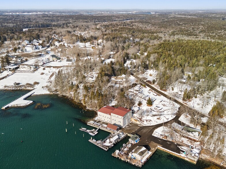 More Photos Of 6 Boatyard Rd, Tenants Harbor Marina For Sale