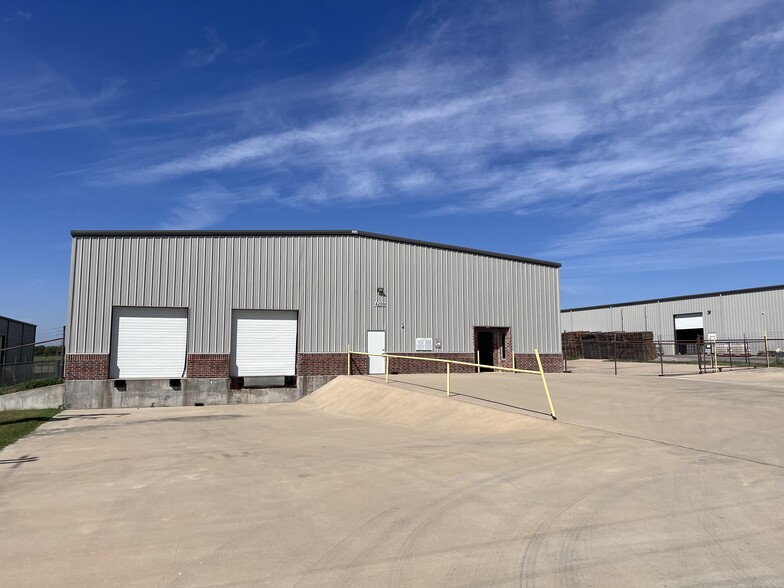 Primary Photo Of 4209 Longhorn Dr, Alvarado Warehouse For Lease