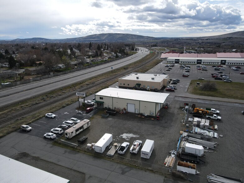 More Photos Of 1846 Terminal Dr, Richland Flex For Sale