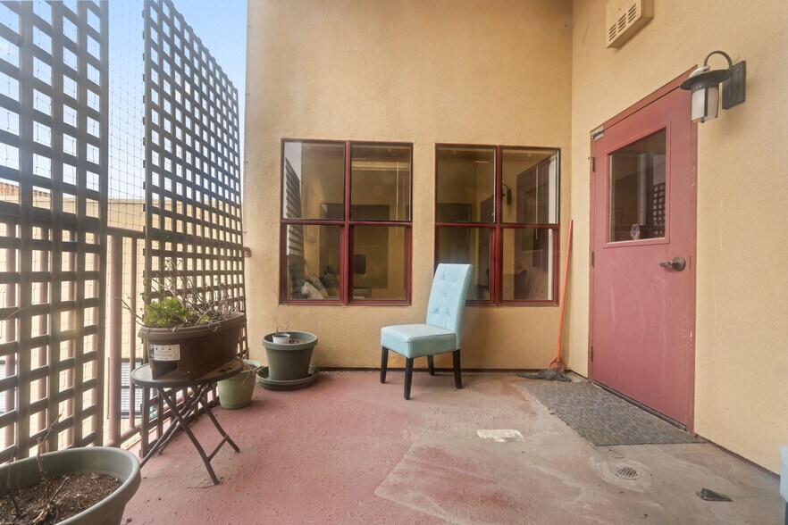 More Photos Of 1125 Pacific Ave, Santa Cruz Storefront Retail Office For Sale