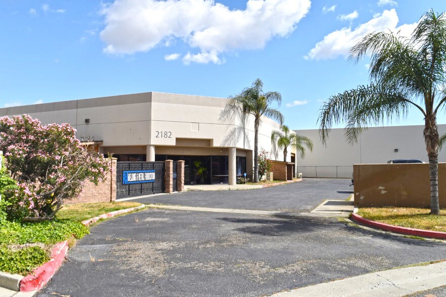Primary Photo Of 2182 Maple Privado, Ontario Warehouse For Sale